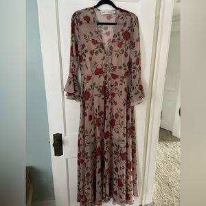 Fame And Partners Echo Maxi Dress Size 6 Rose Print Long Sleeves Pink